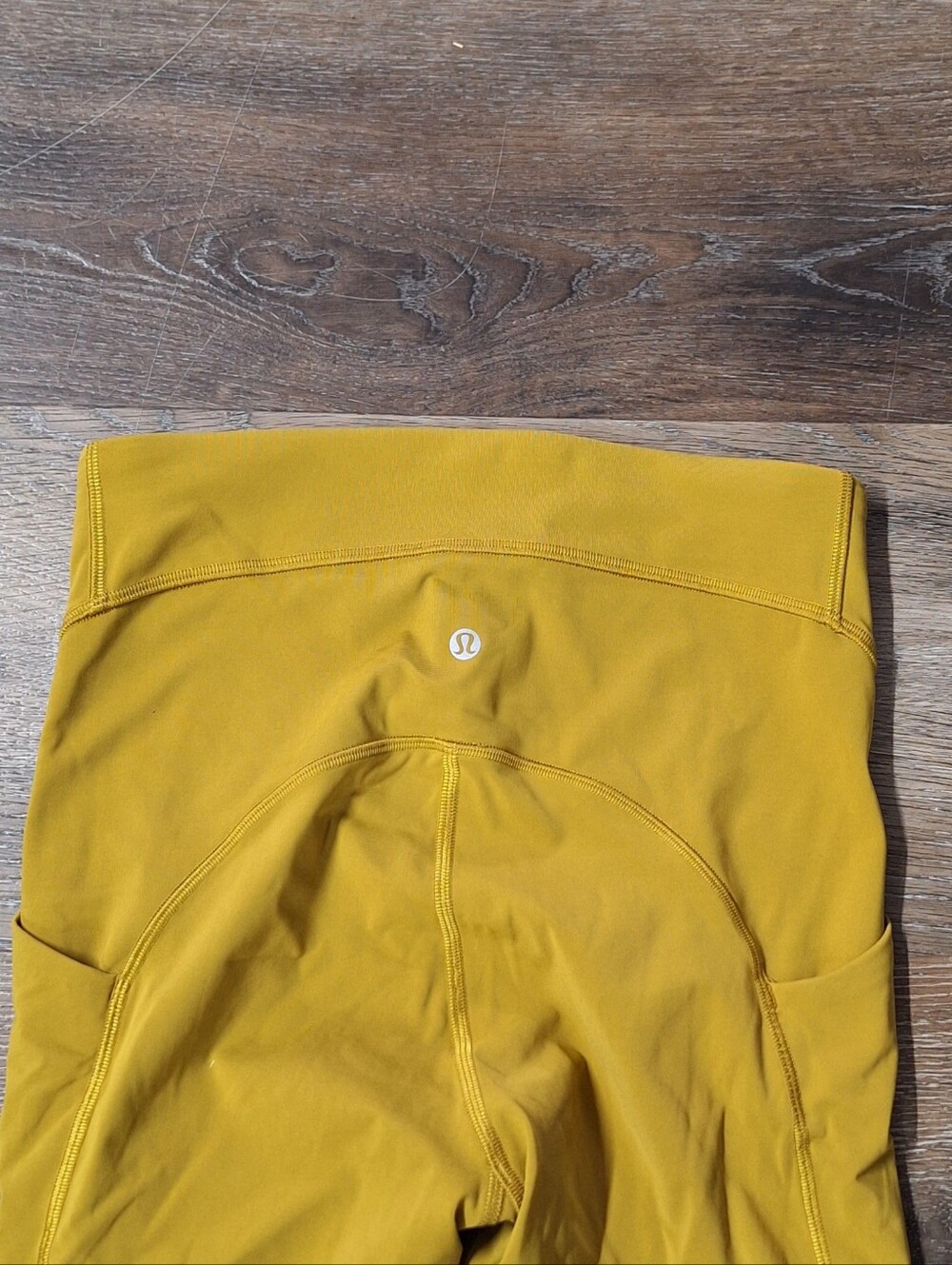 Lululemon Athletica High-Rise Side Pocket Leggings in Auric Gold, Small - Picture 2 of 11